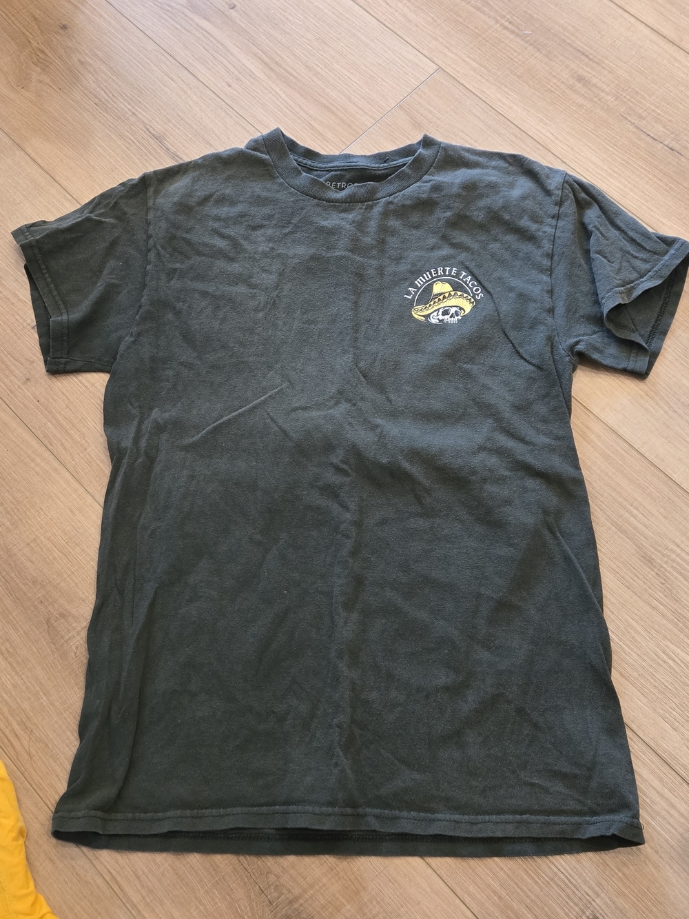 🫣Retrofit Dark Green Short-Sleeve Tee with Chest Graphic